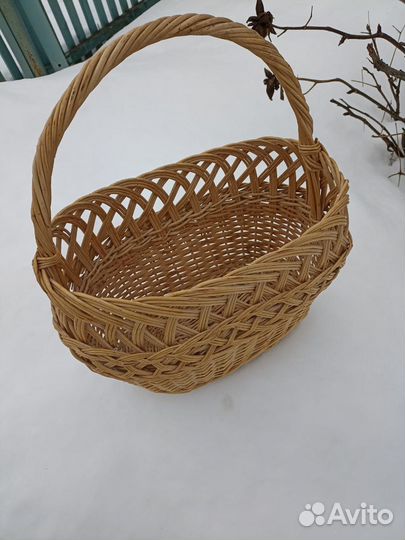 Корзина плетеная овальная
