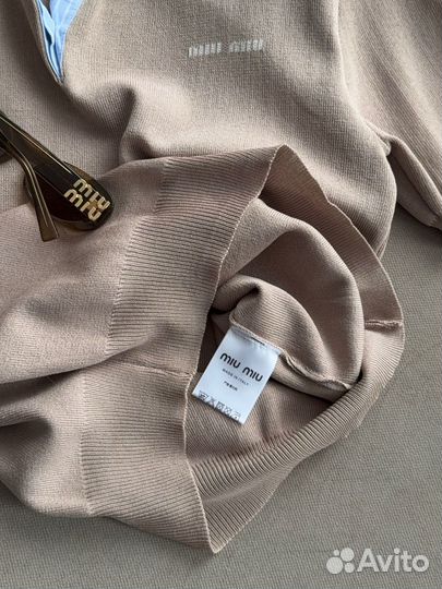 Поло miu miu изящное (стиль 2025)