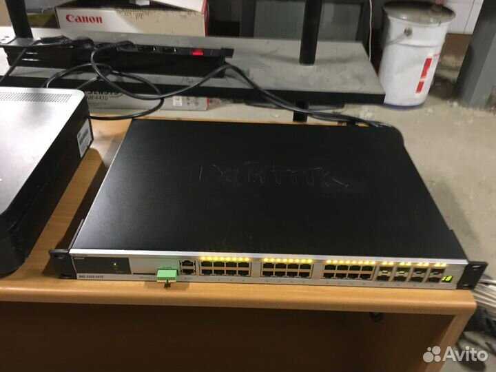 Сетевой коммутатор D-Link DGS-3420-28TC