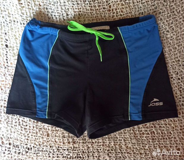 Шорты для купания на 7- 9 лет