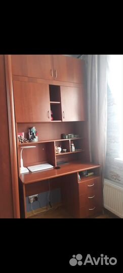 Письменный стол