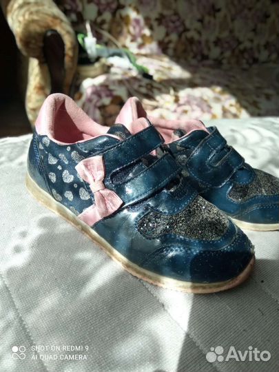 Кроссовки для девочки