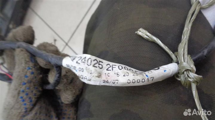 Проводка двери багажника Nissan Primera P11 1995