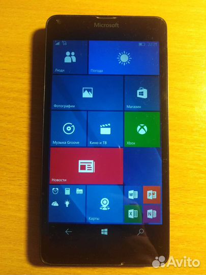 Телефон Microsoft lumia 640 ds
