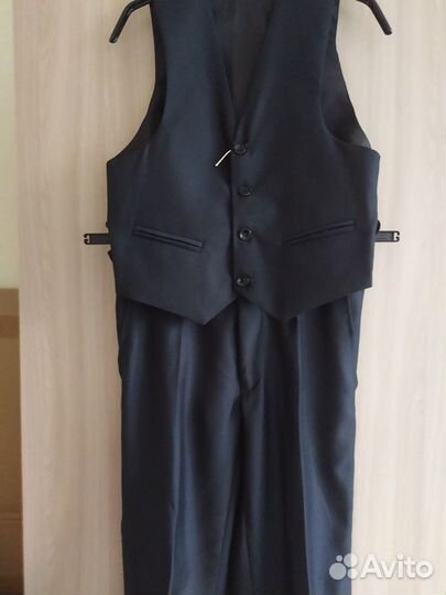 Школьный костюм тройка 