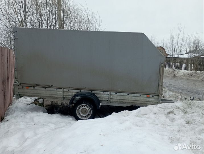 Прицеп на легковой автомобиль