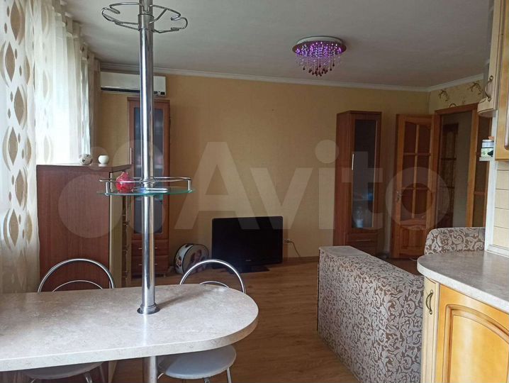 3-к. квартира, 57 м², 5/5 эт.