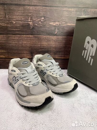 Кроссовки New Balance 2002r