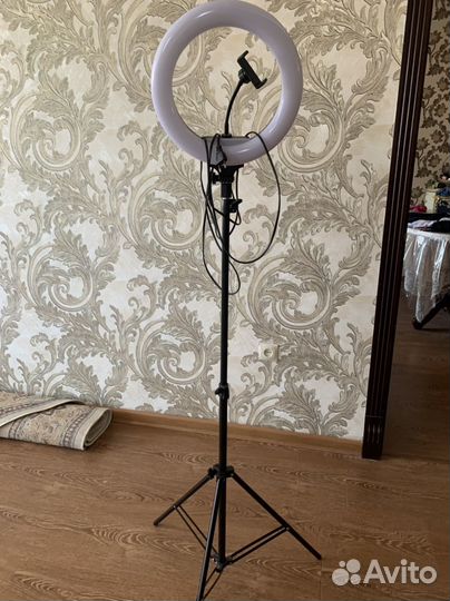 Кольцевая лампа