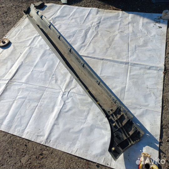 Накладка порога левая Jaguar Xj 1