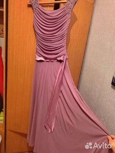 Вечернее платье