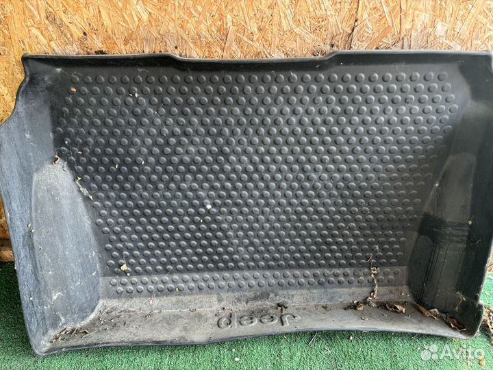 Коврик багажника jeep