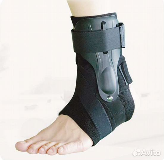Бандаж на голеностопный сустав