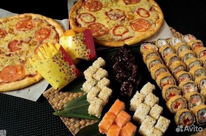 Пиццepия c дoстaвkoй cyши и пиццы