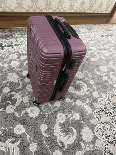 Чемодан на колесах