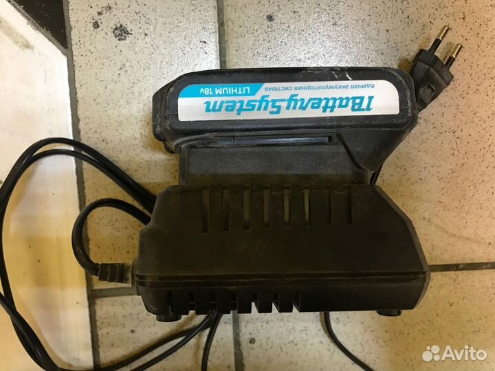 Шуруповерт Sturm CD3618