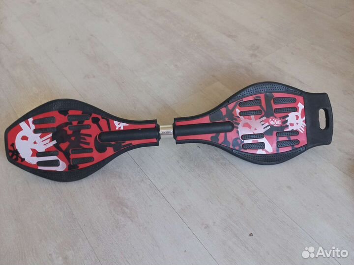 Скейтборд двухколесный (роллерсерф)