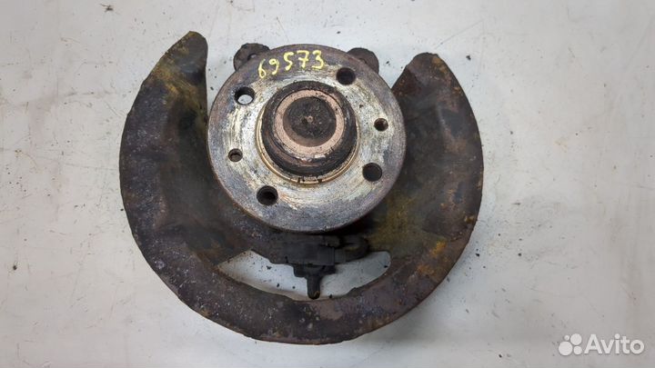 Ступица (кулак, цапфа) Renault Laguna, 1994