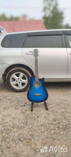 Гитара новая