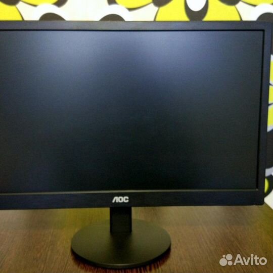 LOC/Самсунг широкоформатный монитор рабочий 19