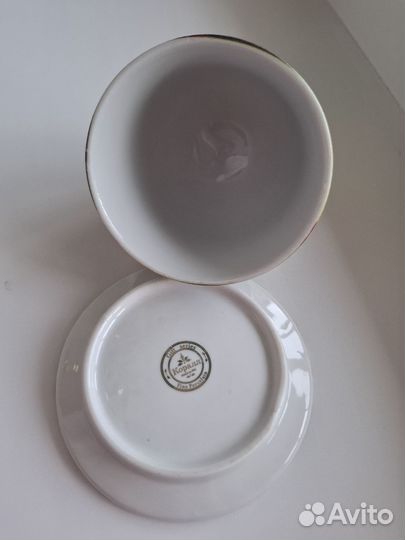 Лимонница с крышкой