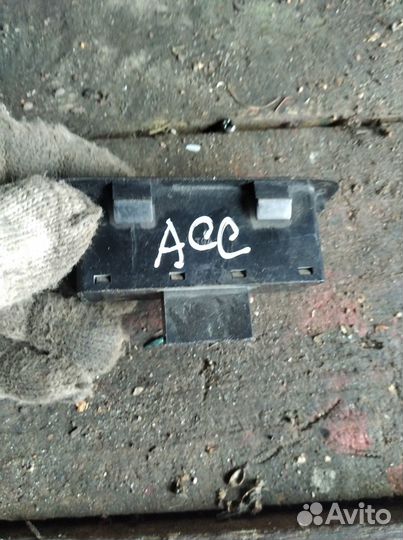 Кнопки стеклоподъёмника Hyundai accent 1