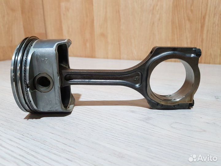 Поршень с шатуном Kia Sorento XM G4KE 2015