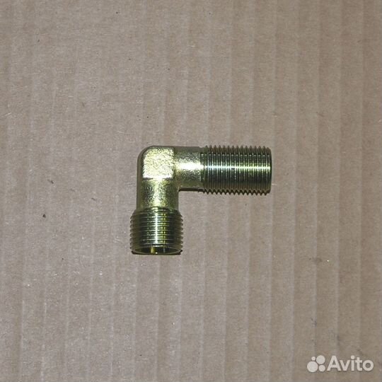 Угольник М16*1,5*М18*1,5 ввертный трубка д.12 (см)