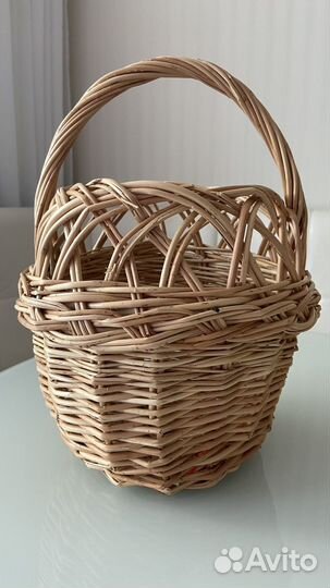 Корзина плетеная