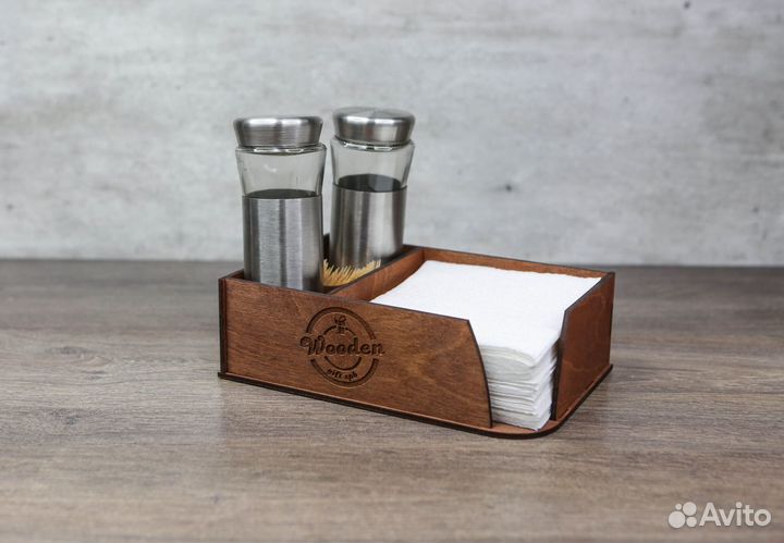 Салфетница деревянная