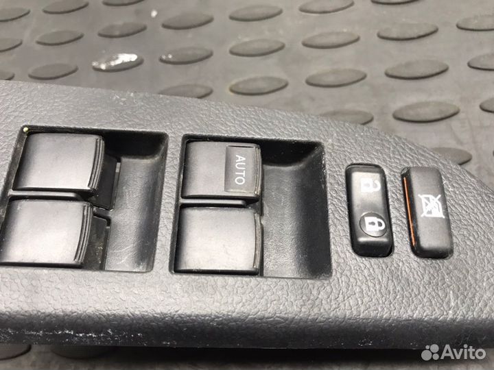 Блок стеклоподъемников Toyota Highlander 2