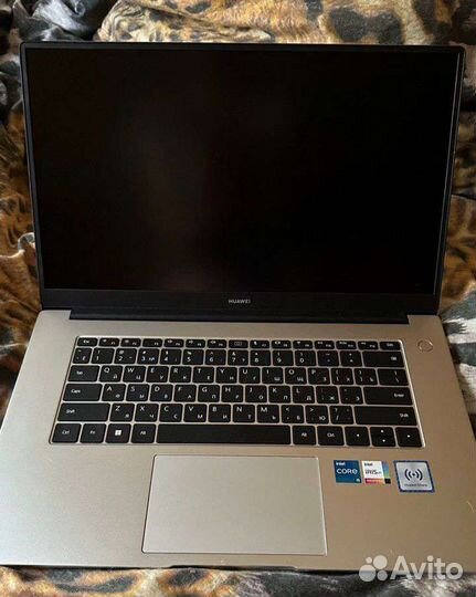 Ноутбук Хуавей новый D15
