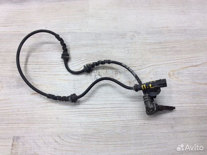 Датчик ABS передний левый Renault Arkana пробег 46