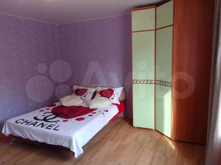 2-к. квартира, 58 м², 1/9 эт.