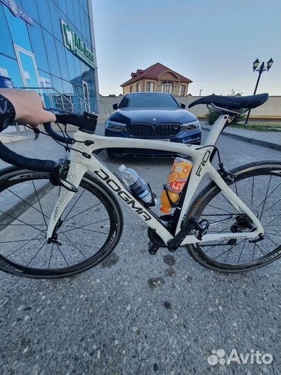 Шоссейный велосипед pinarello dogma F10