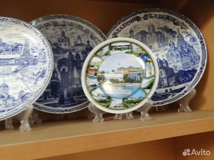 Настенная тарелка