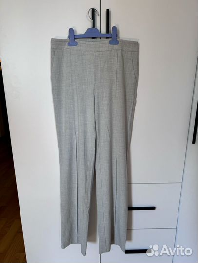 Брюки со стрелкой reserved