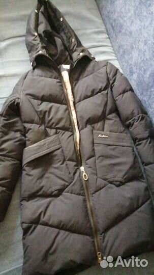 Пуховик женский длинный с капюшоном