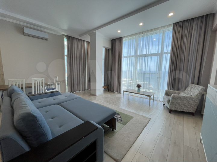 3-к. квартира, 111 м², 5/6 эт.