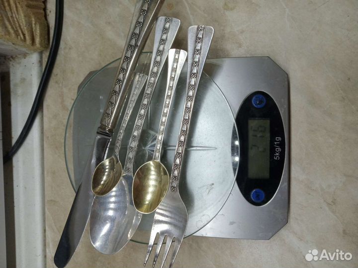 Столовый серебряный набор
