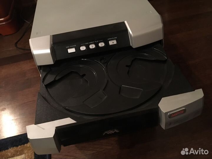 Музыкальный центр