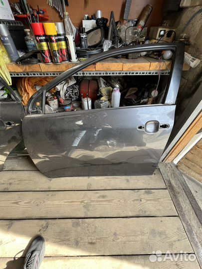 Двери левые Toyota Corolla e150