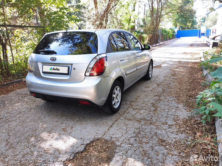 Kia Rio 1.4 AT, 2010, 221 000 км