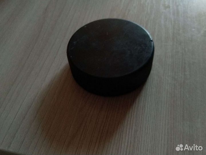 Шайба хоккейная