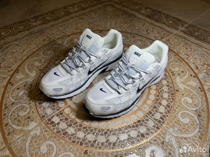 Кроссовки Nike