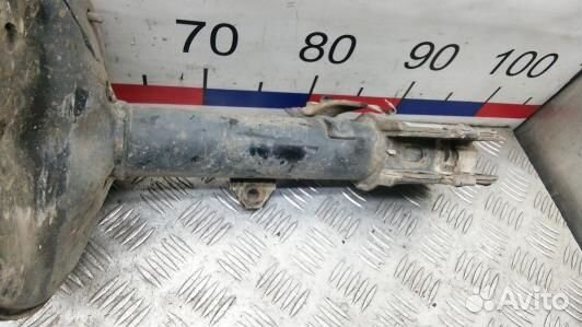 Стойка передняя правая toyota RAV 4 ZCA2 (HBR01N50