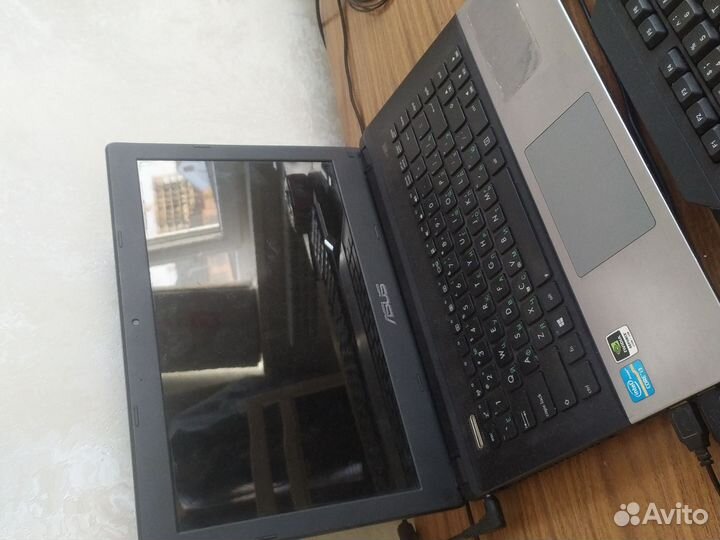 Ноутбук asus