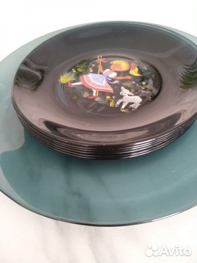 Комплект тарелок для десерта