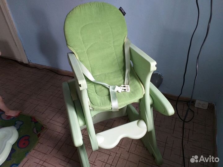 Детский стул-трансформер освободит маме руки