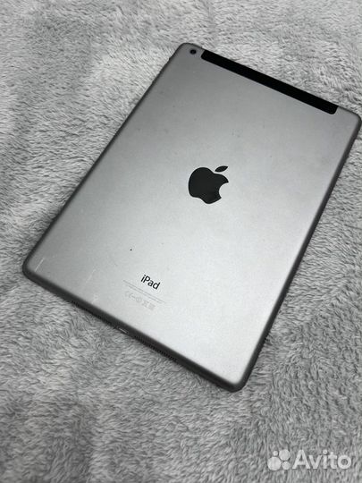 iPad air a 1475 32 GB Silver
